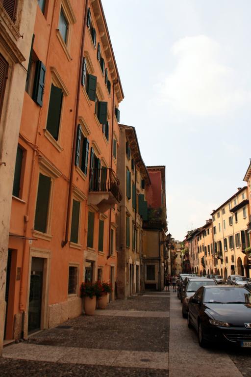 Sottoriva36 Bed and Breakfast Verona Buitenkant foto